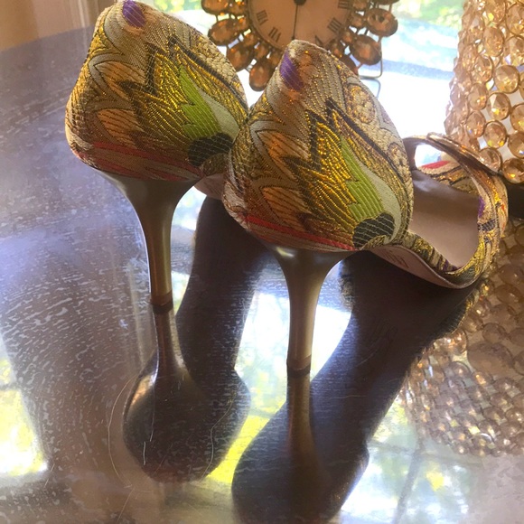 Pelle Moda Crystal Rhinestone Gold Heels Shoes 8M - Picture 6 of 7